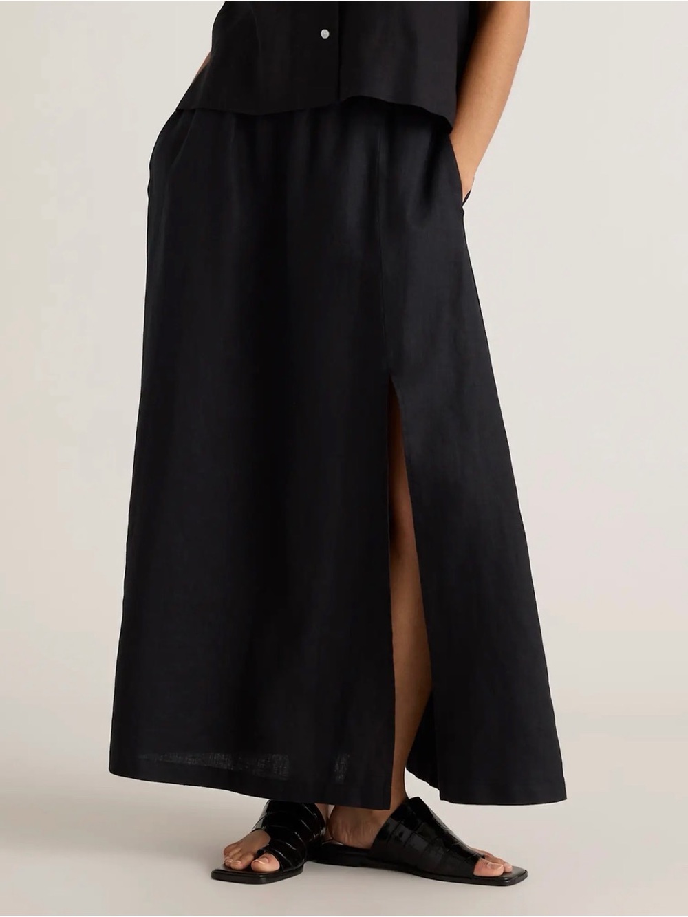 Quince 100% European Linen Maxi Skirt Black Medium Elastic Waist Slit Minimalist